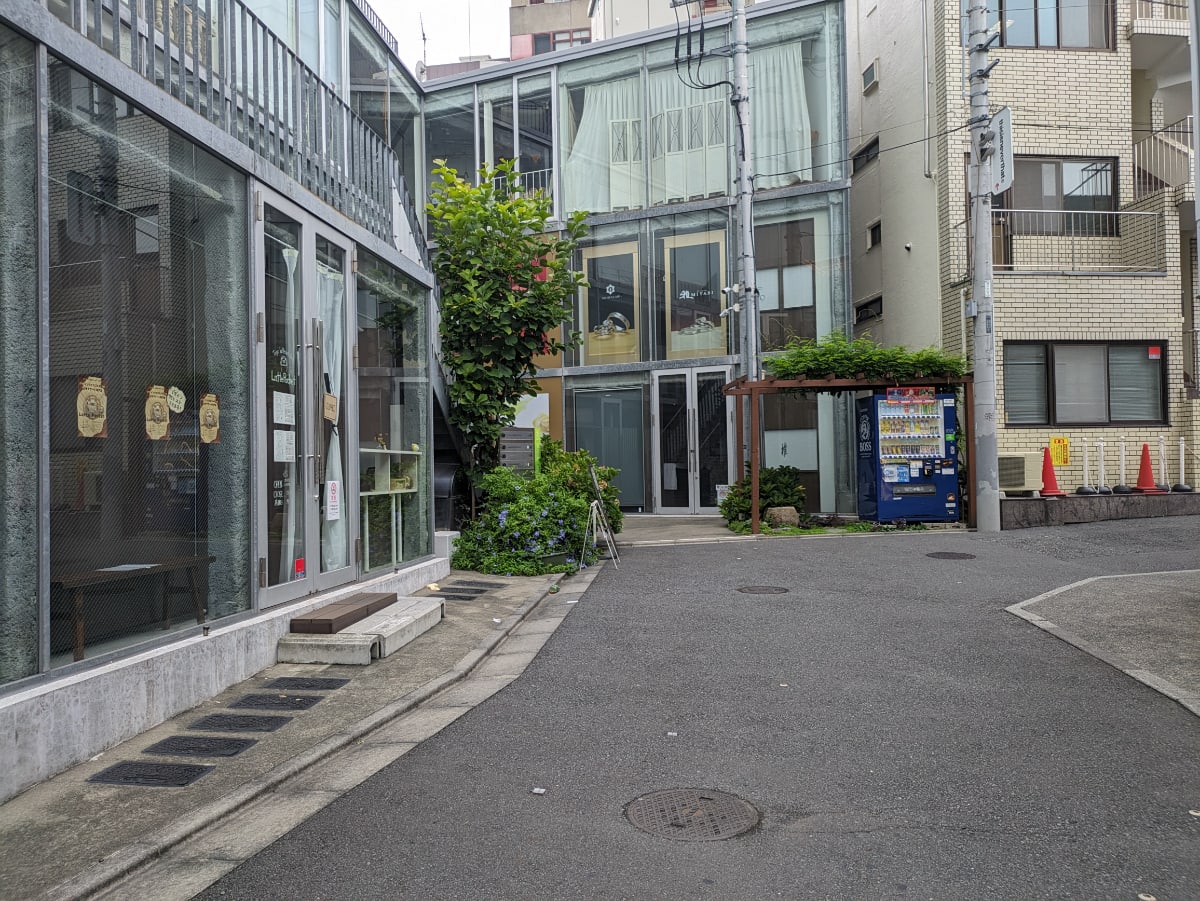 v20250427004119/fresh/building/J00100404809_2