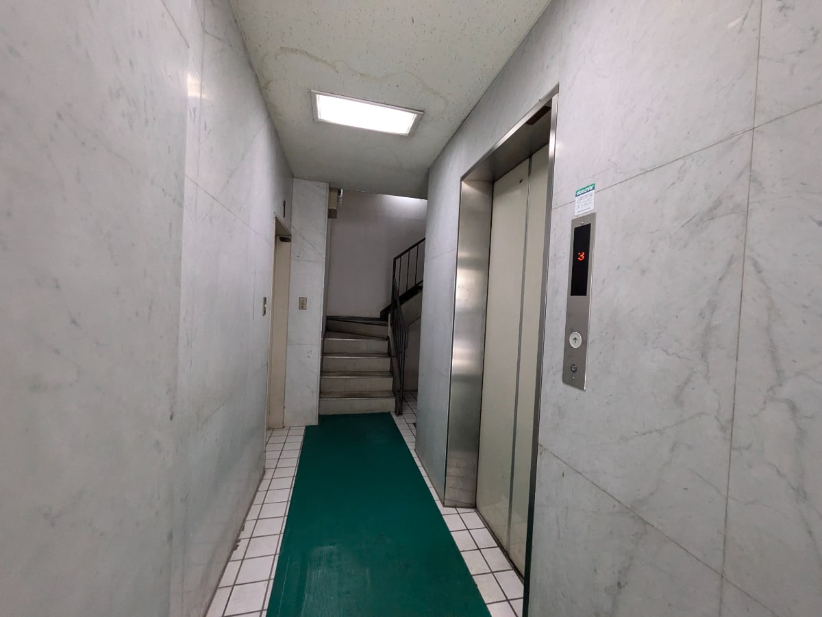 v20250427004119/fresh/building/J00100404909_4