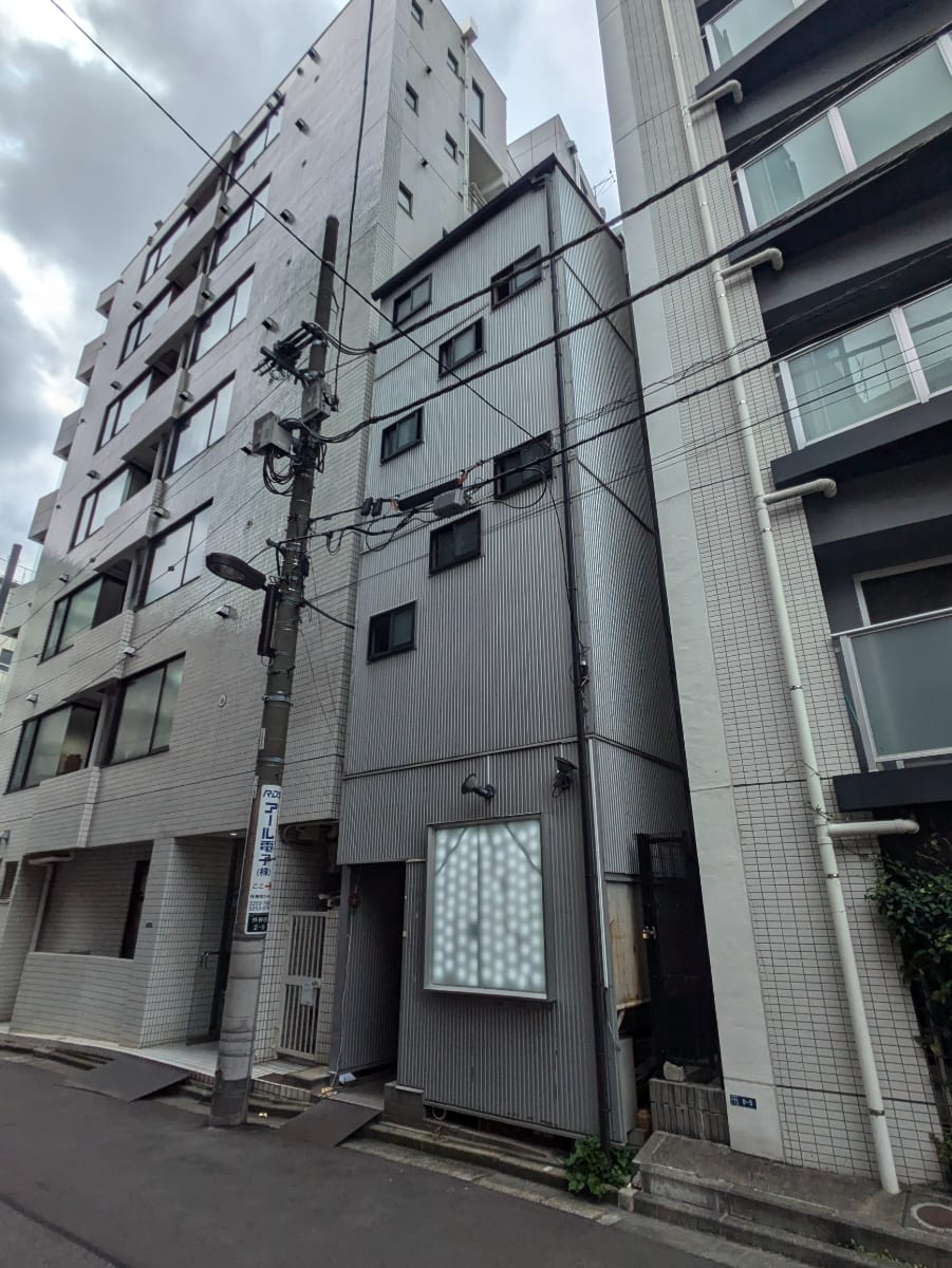 v20250427004119/fresh/building/J00100404927_1