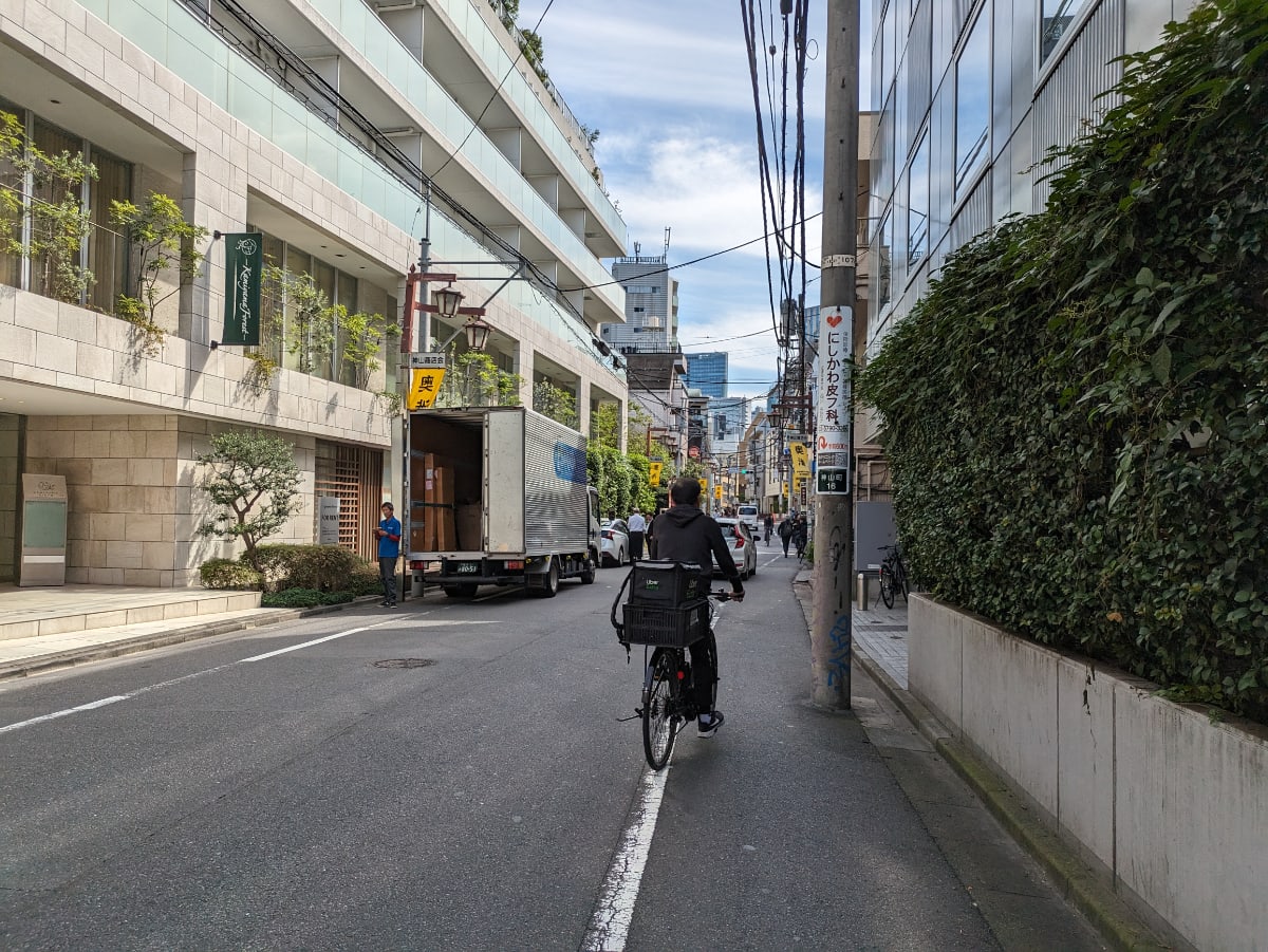 v20250427004120/fresh/building/J00100401812_16