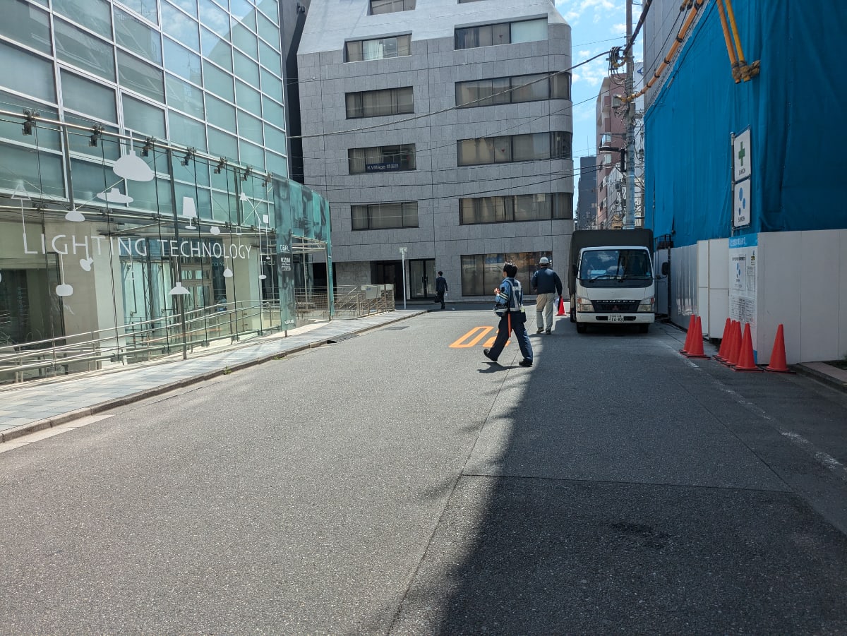 v20250427004120/fresh/building/J00100401851_6