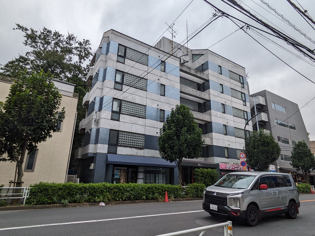v20250427004120/fresh/building/J00100401927_5