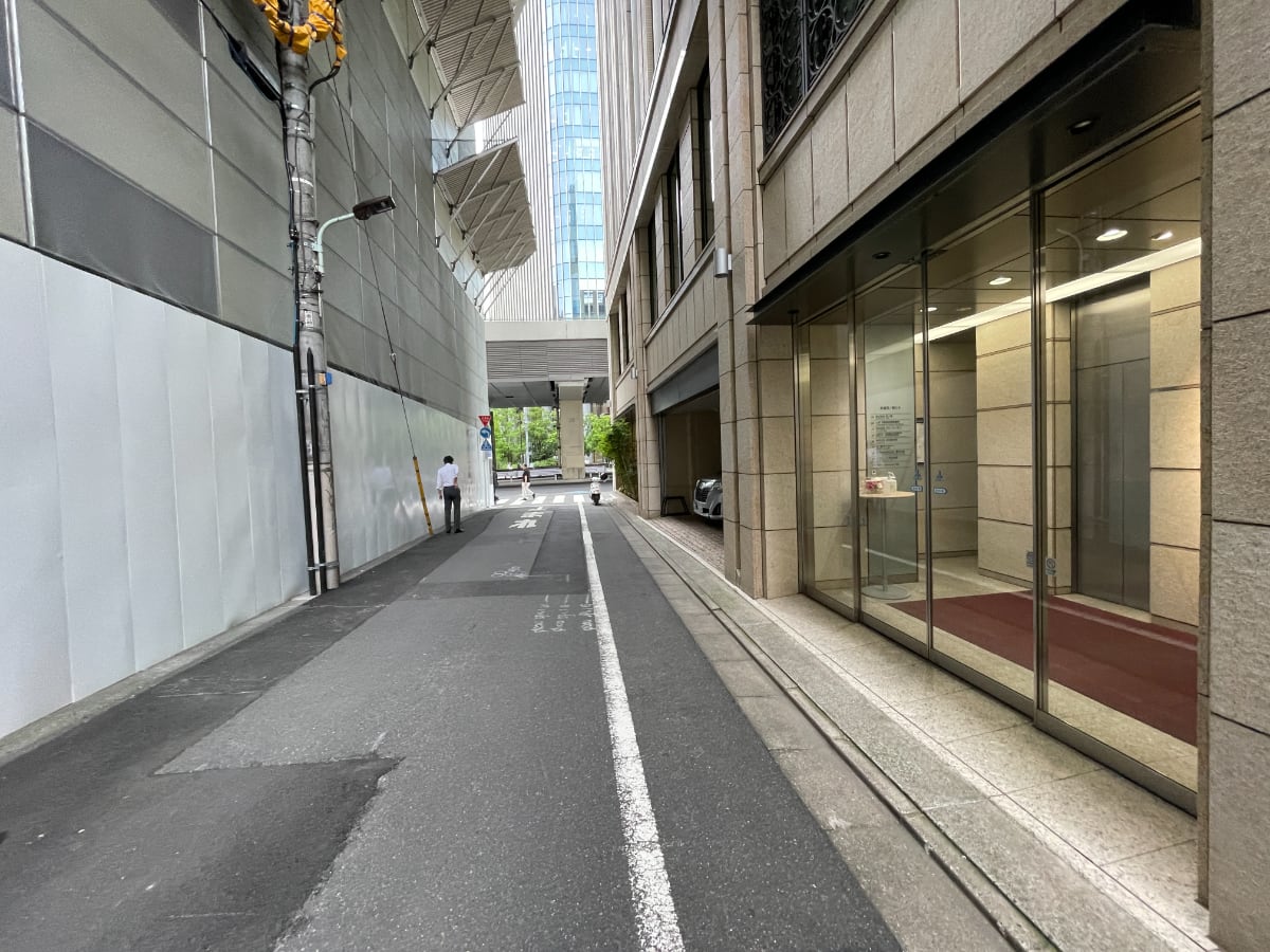 v20250427004120/fresh/building/J00100402100_64