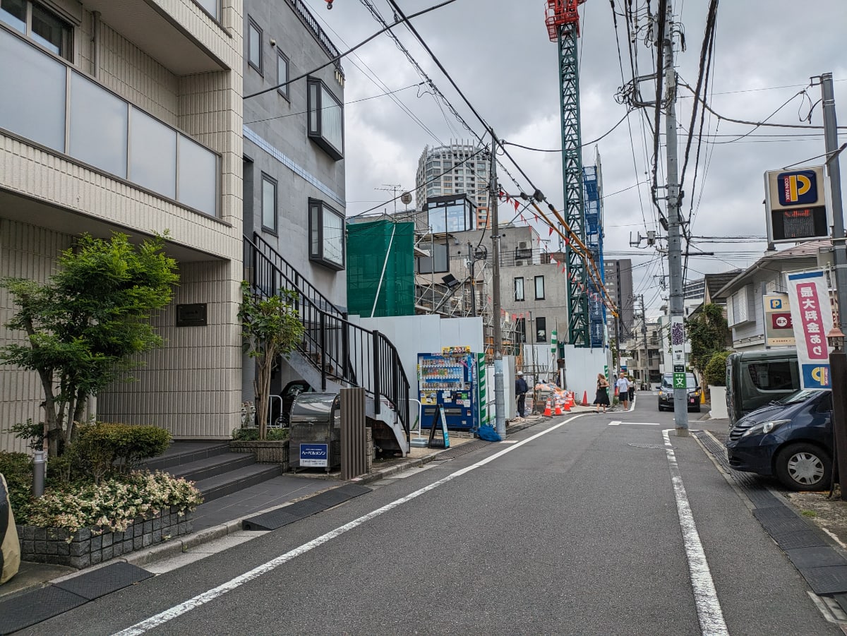 v20250427004120/fresh/building/J00100402454_2