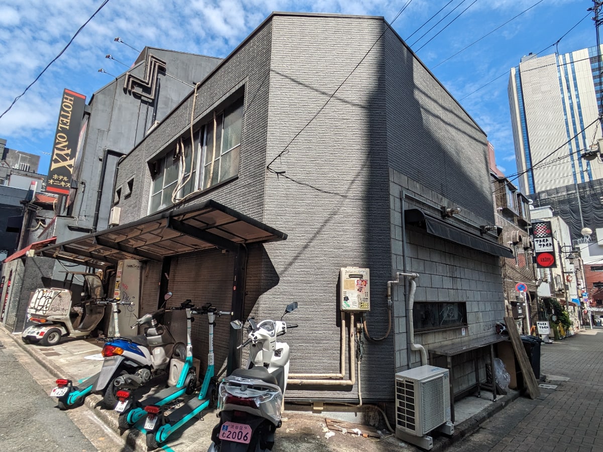 v20250427004120/fresh/building/J00100402786_9