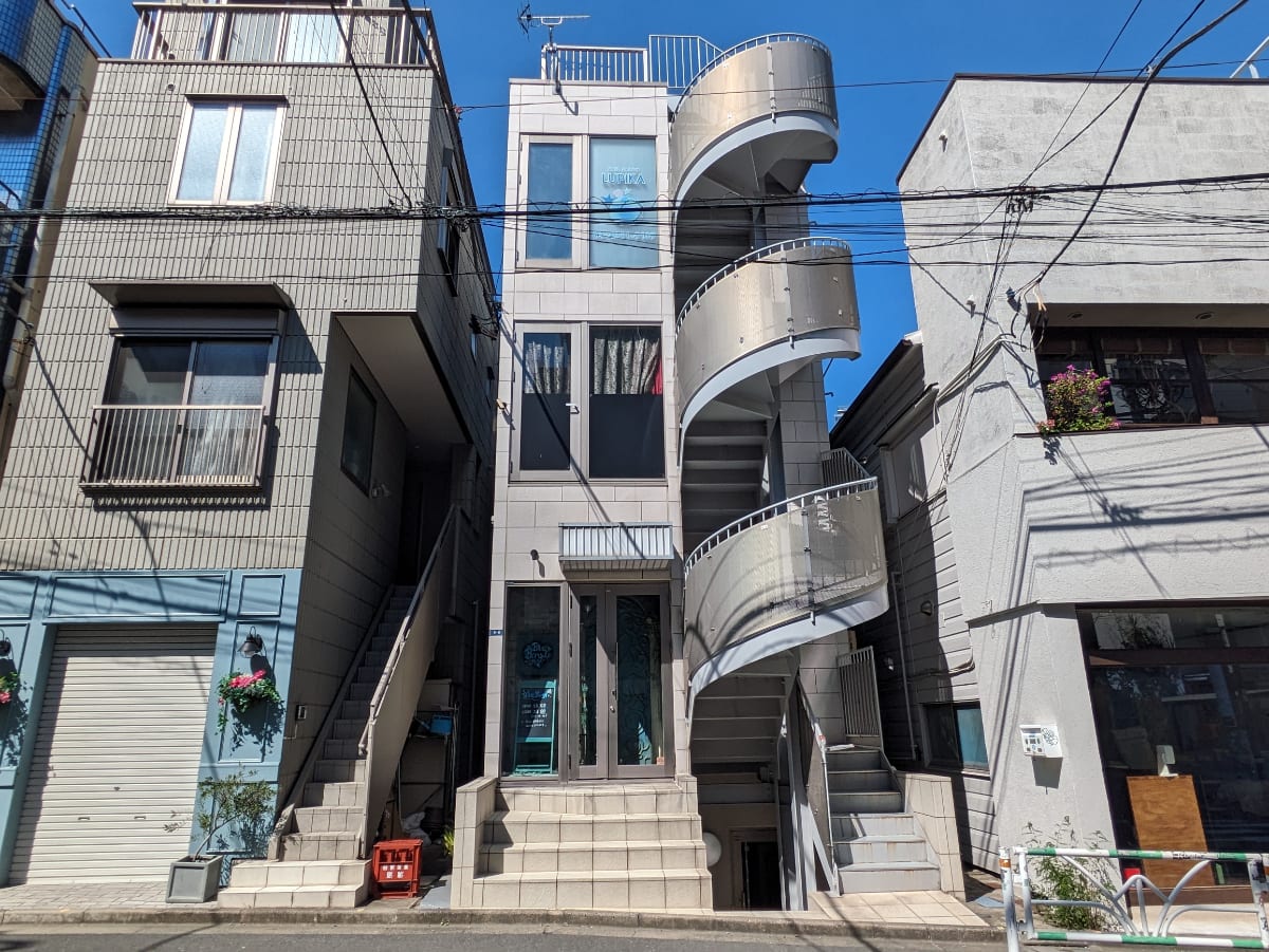 v20250427004120/fresh/building/J00100402885_1