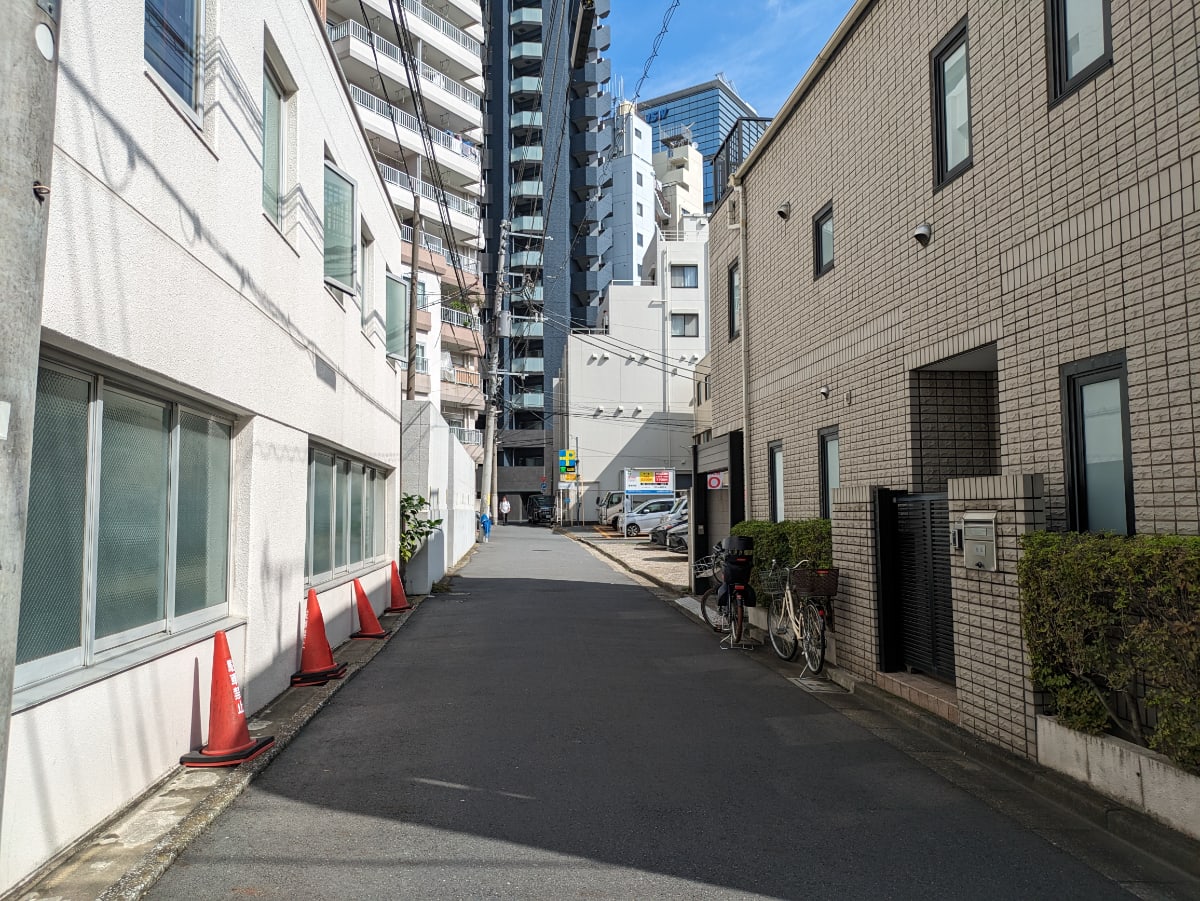 v20250427004120/fresh/building/J00100402951_11