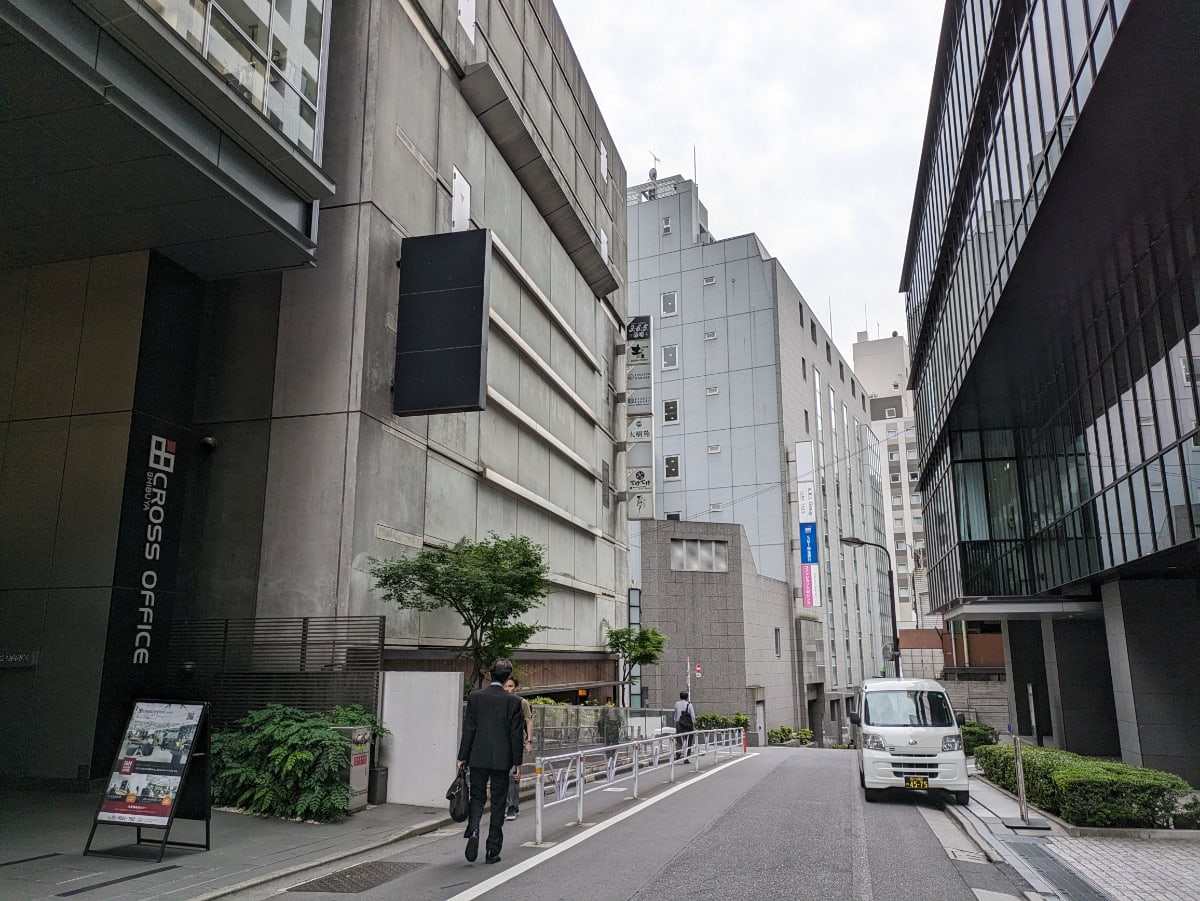 v20250427004120/fresh/building/J00100403094_9