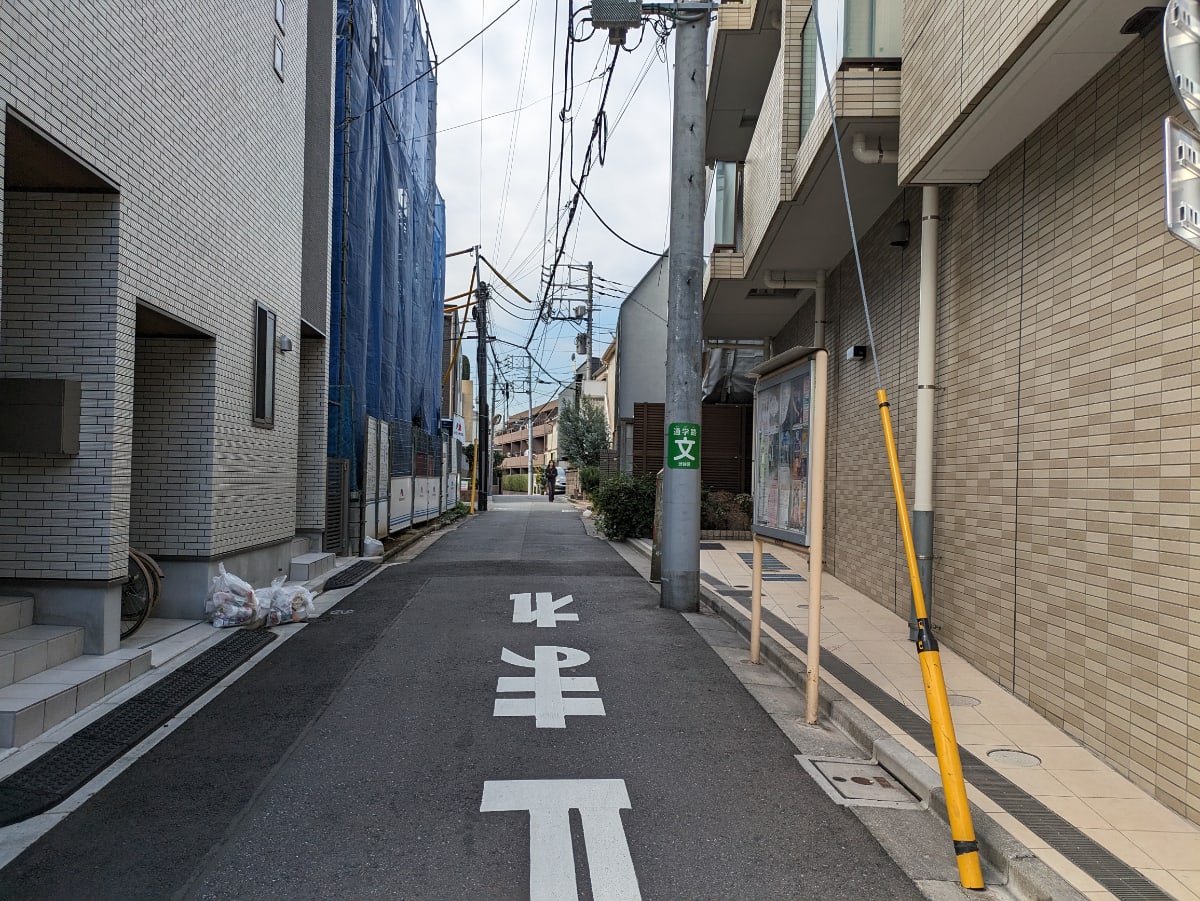 v20250427004120/fresh/building/J00100403151_17