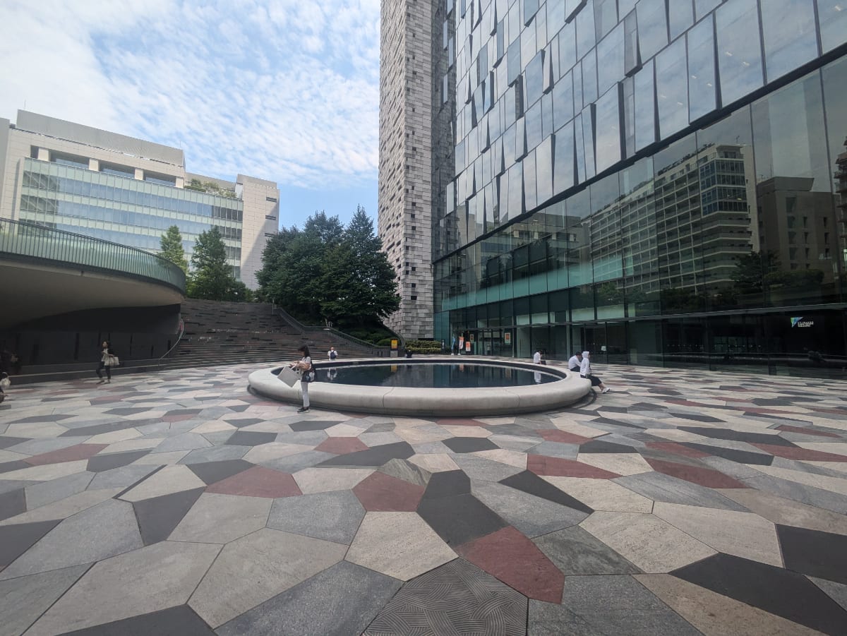 v20250427004120/fresh/building/J00100403300_52