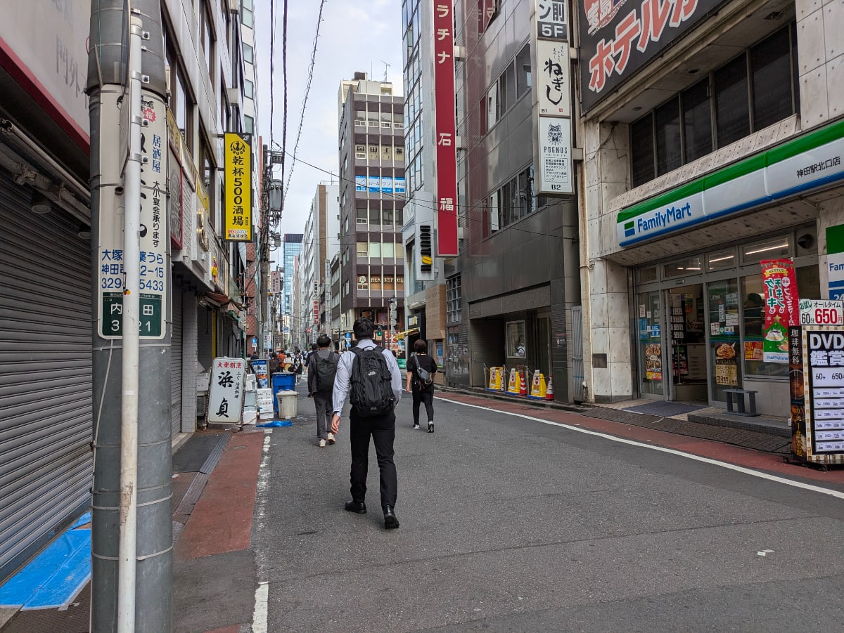 v20250427004120/fresh/building/J00100403532_9