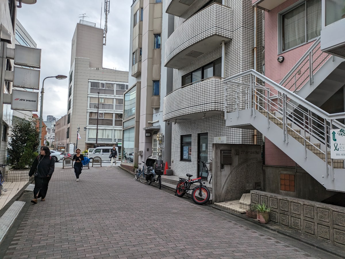 v20250427004120/fresh/building/J00100403687_5