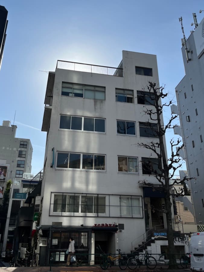 v20250427004120/fresh/building/J00100403885_10