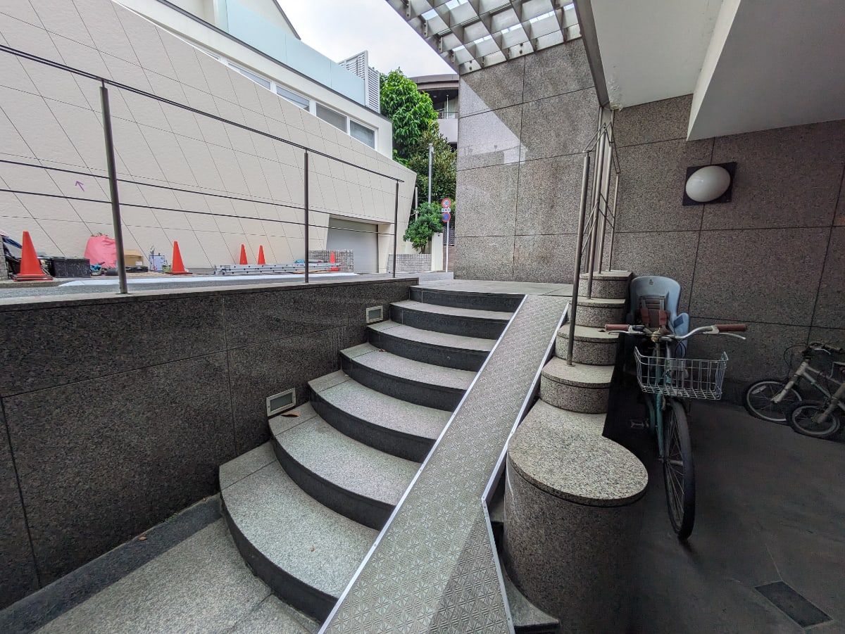 v20250427004120/fresh/building/J00100403995_16