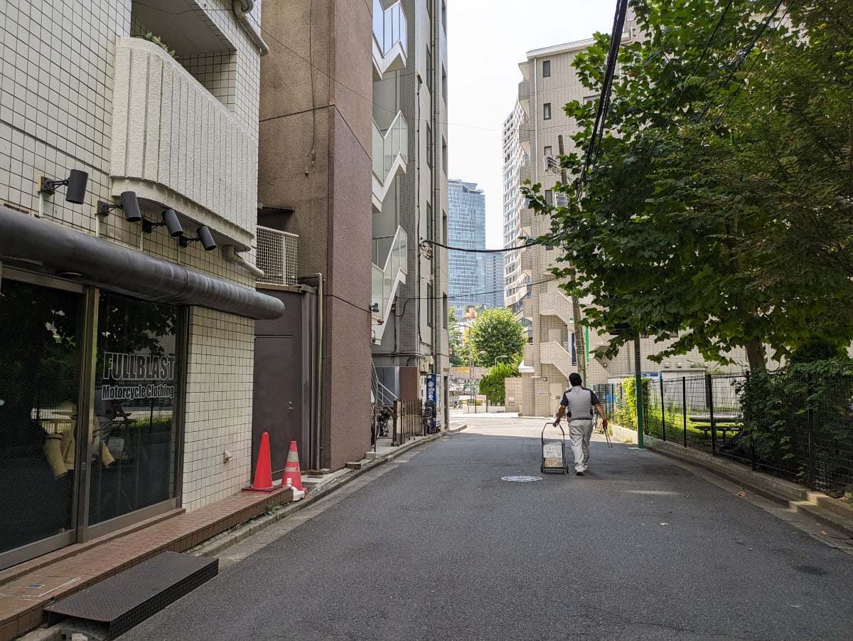 v20250427004120/fresh/building/J00100404260_13