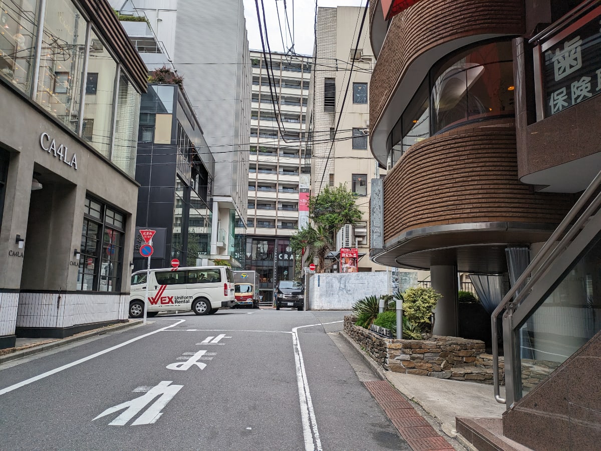 v20250427004120/fresh/building/J00100404405_7