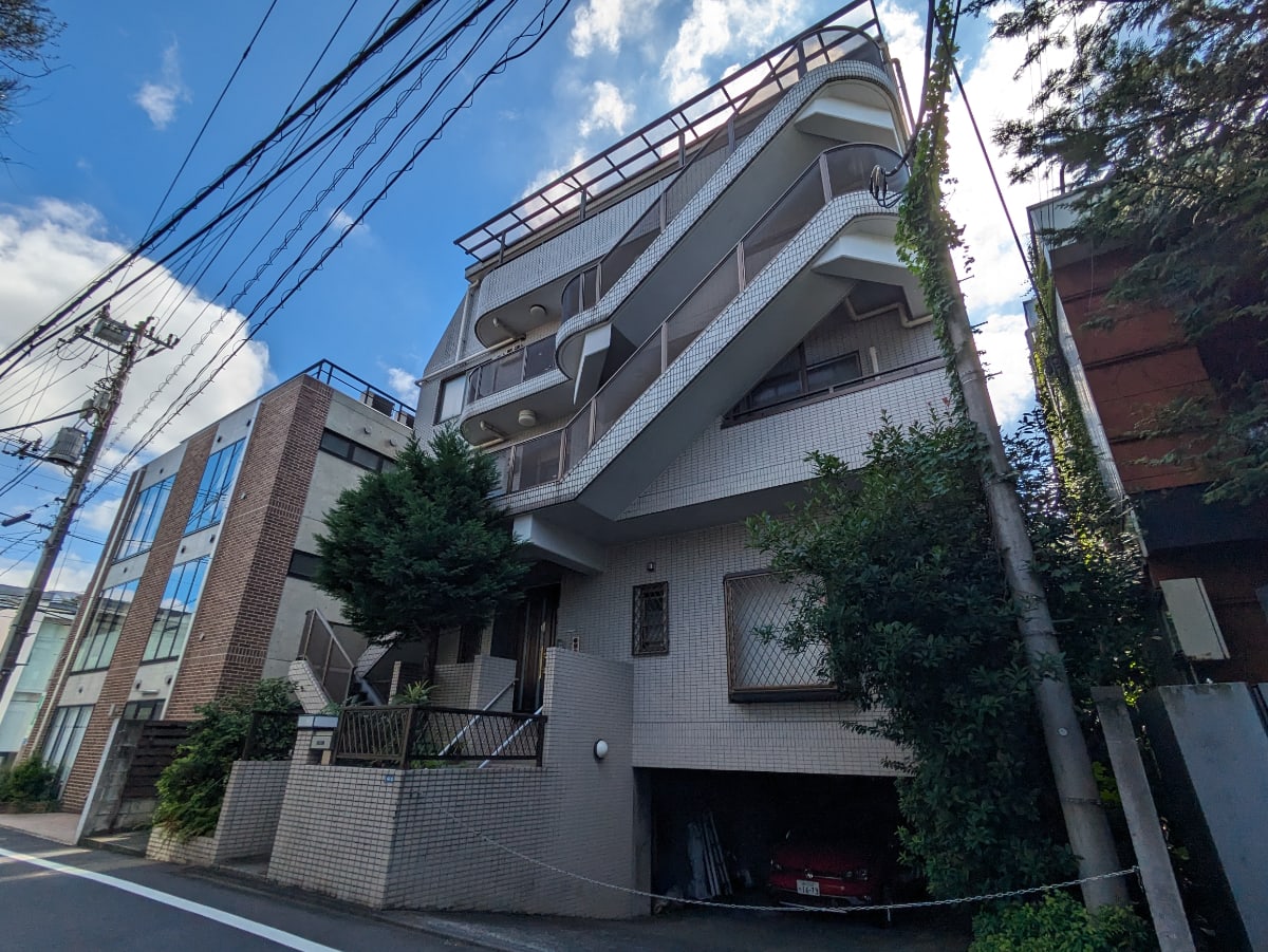 v20250427004120/fresh/building/J00100404477_6