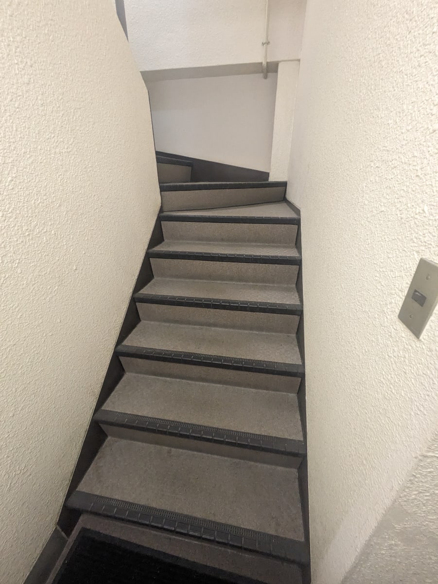 v20250427004120/fresh/building/J00100404811_4