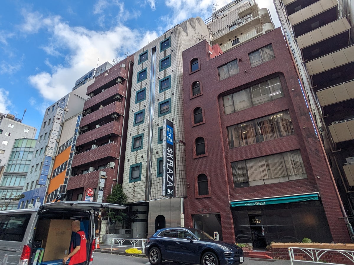 v20250427004120/fresh/building/J00100404975_12