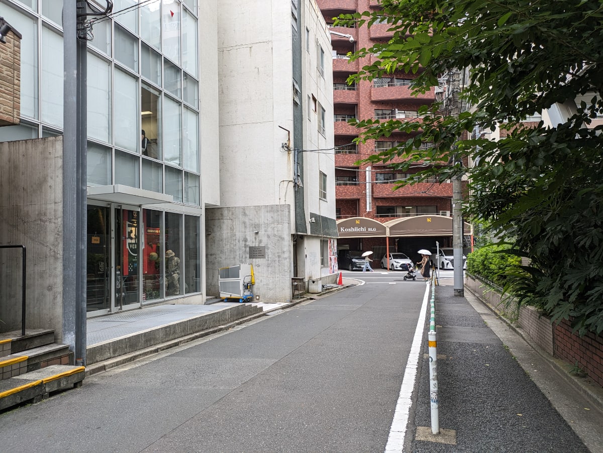 v20250427004120/fresh/building/J00100404976_11