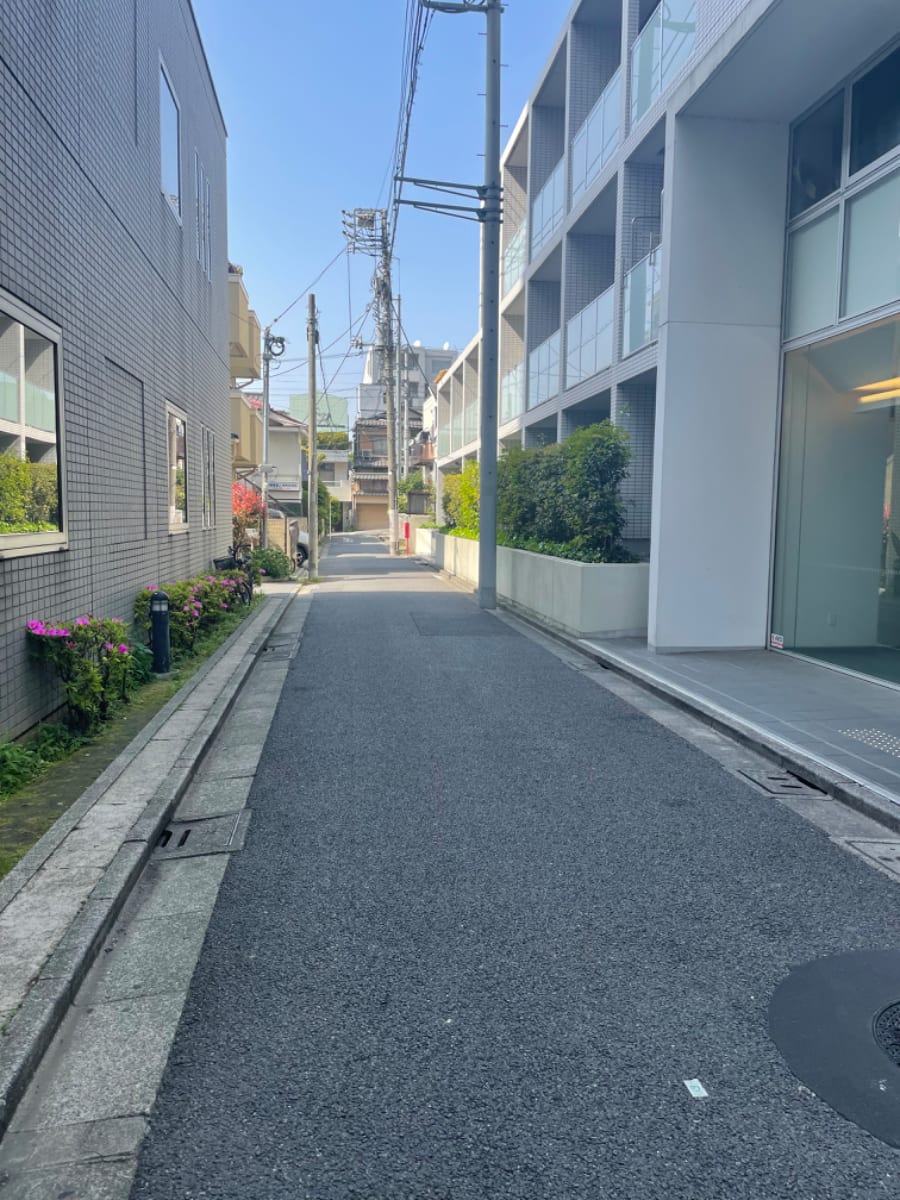 v20250427004120/fresh/building/J00100405210_2