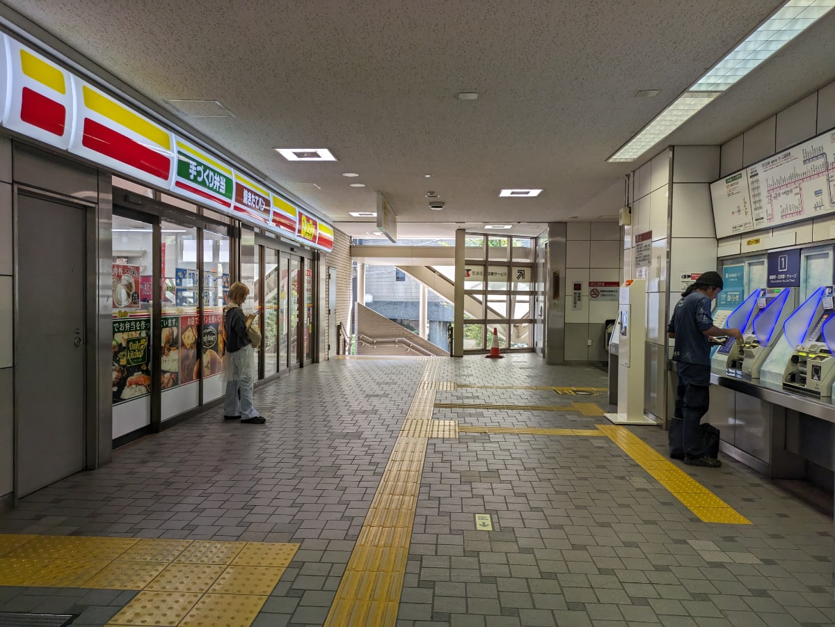 v20250427004120/fresh/building/J00100405277_8