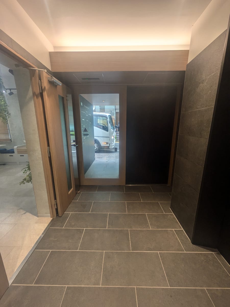 v20250427004617/fresh/building/J00100406063_10
