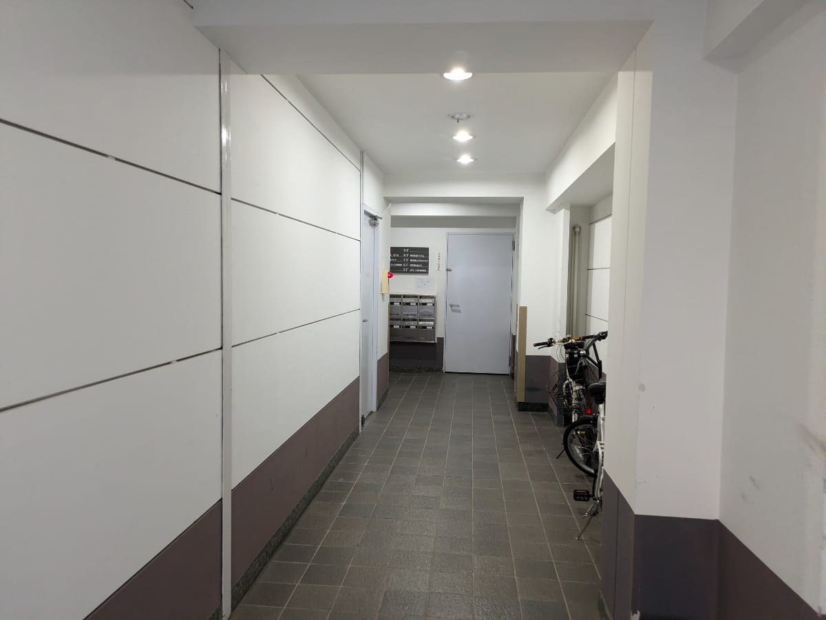 v20250427004617/fresh/building/J00100406818_8