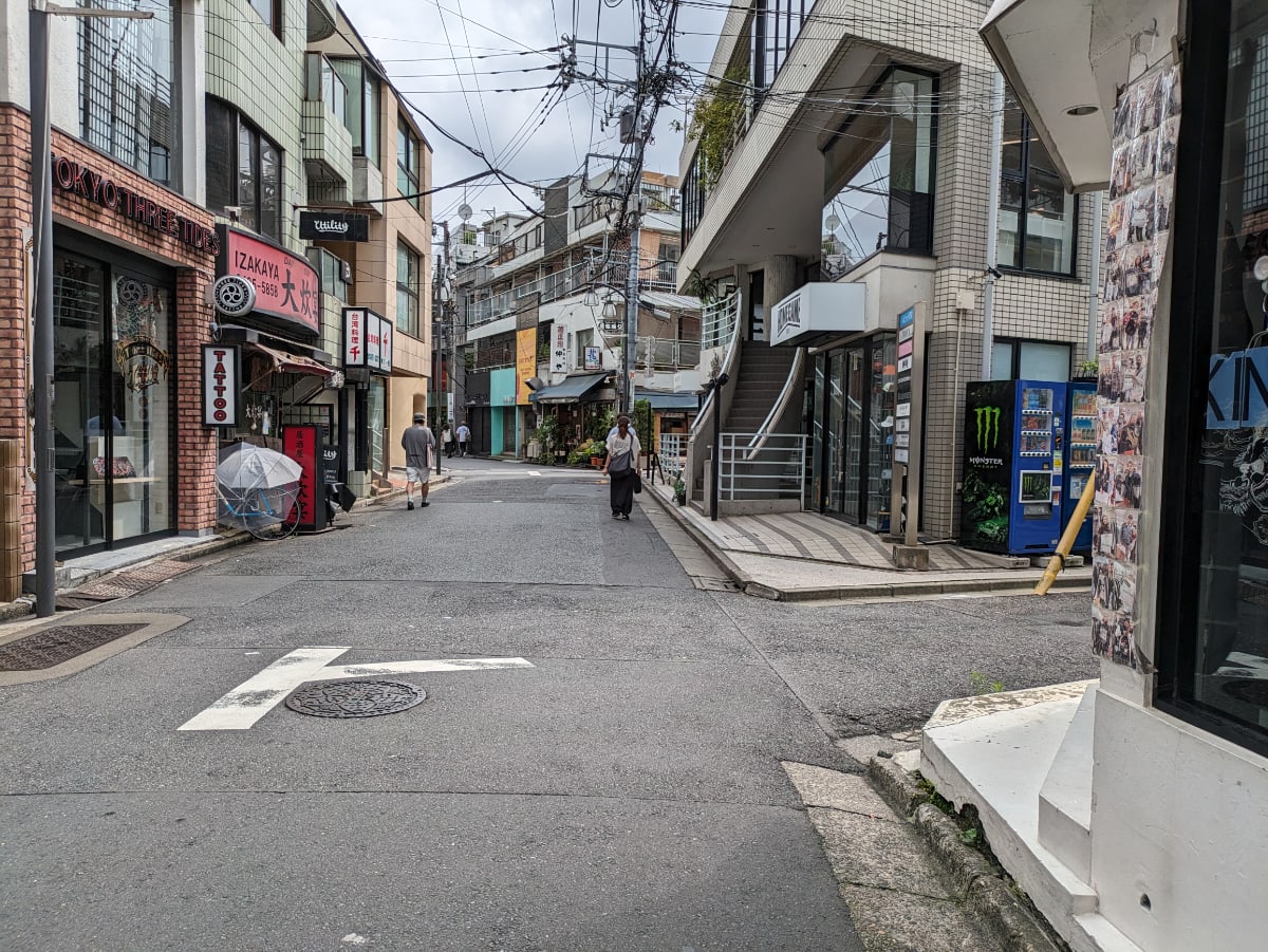 v20250427004617/fresh/building/J00100408125_8
