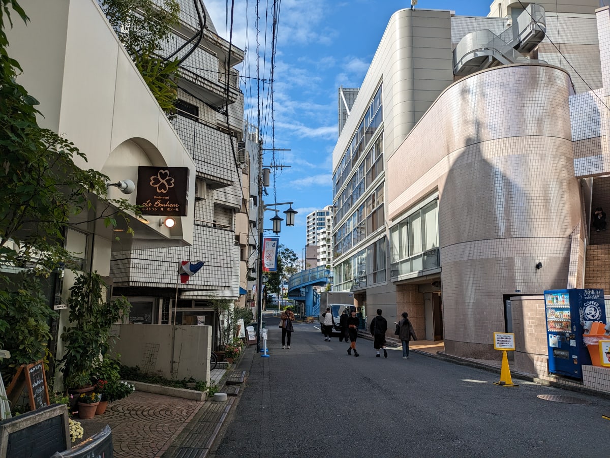 v20250427004617/fresh/building/J00100409144_2