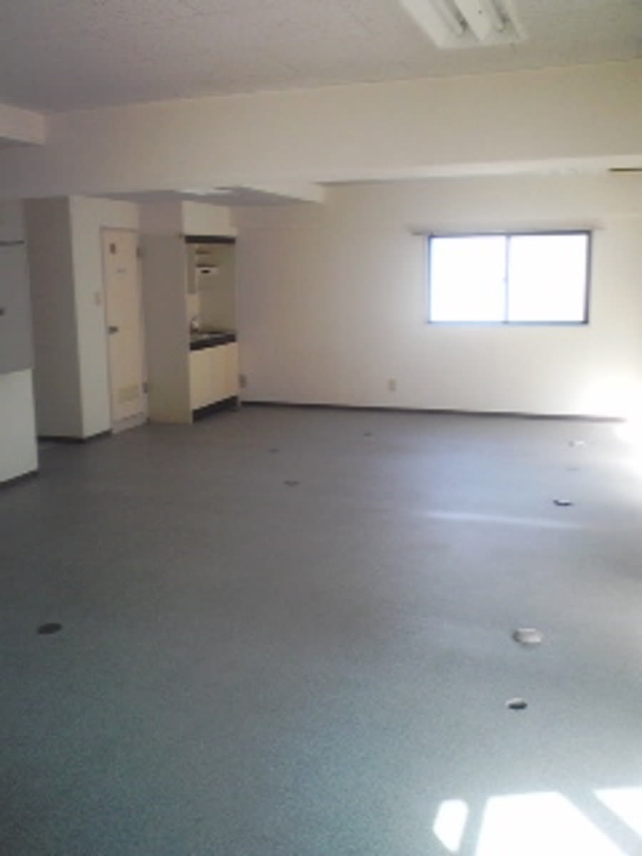 v20250427004617/fresh/building/J00100409292_10