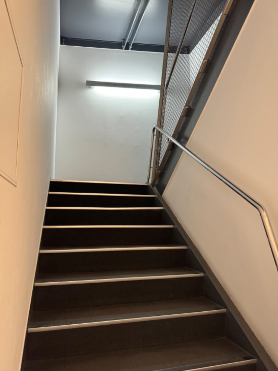 v20250427005210/fresh/building/J00100410064_4