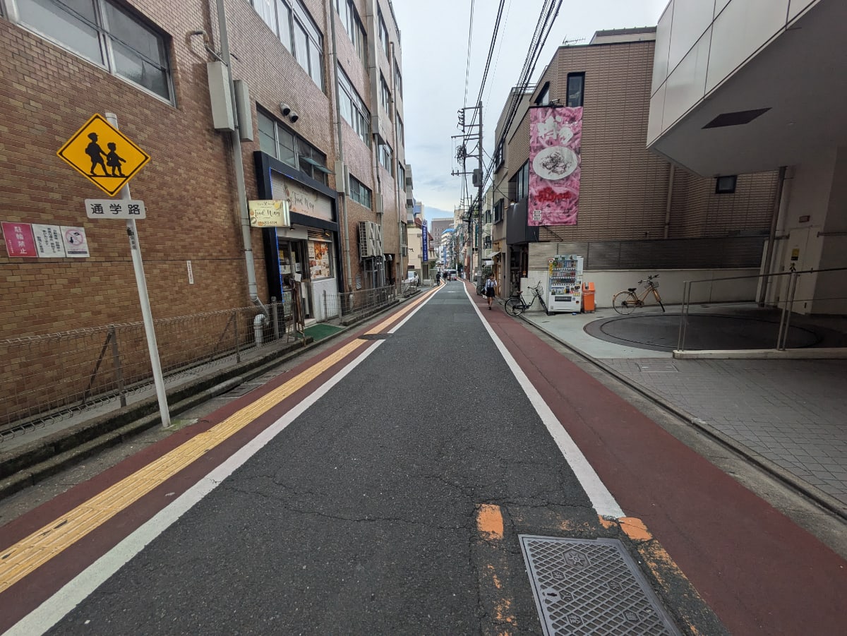 v20250427005210/fresh/building/J00100410374_9