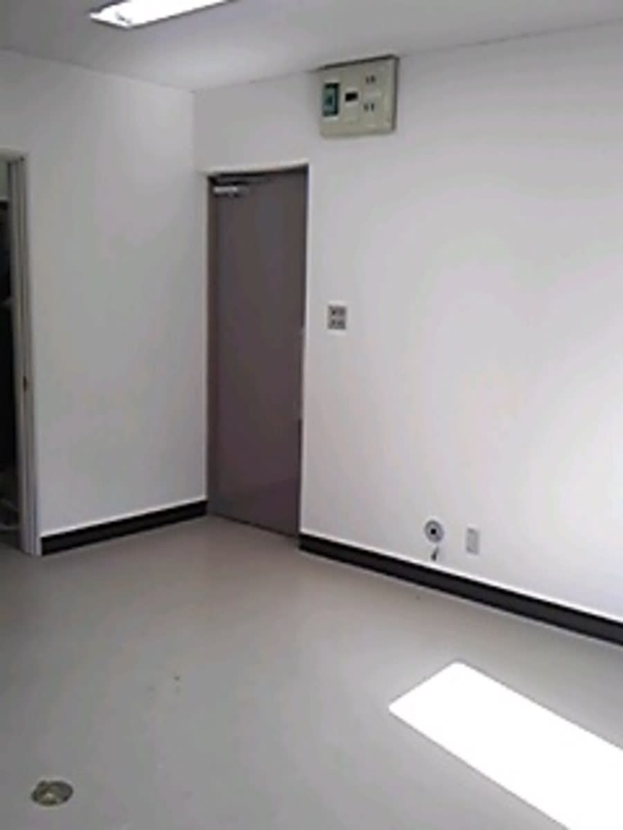 v20250427005210/fresh/building/J00100410489_6