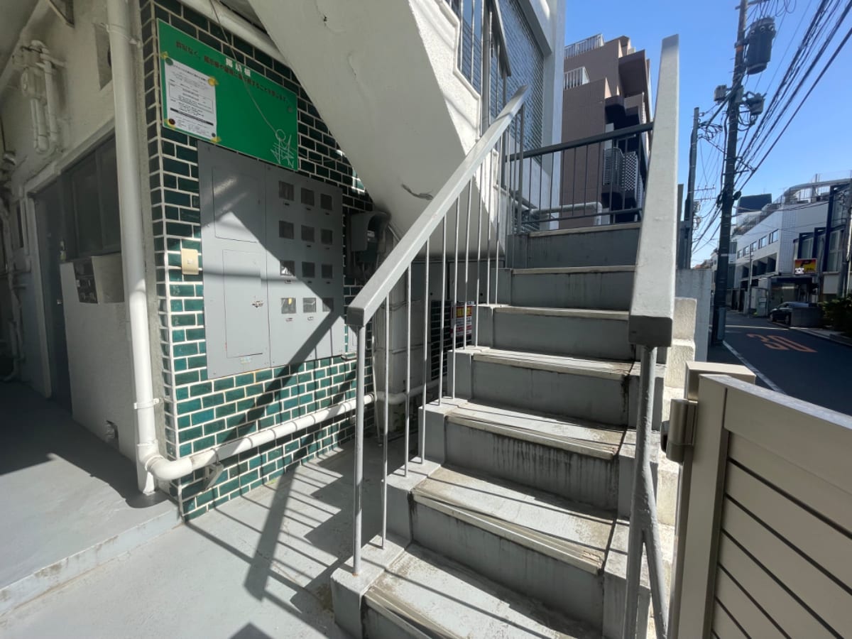 v20250427005210/fresh/building/J00100410593_8