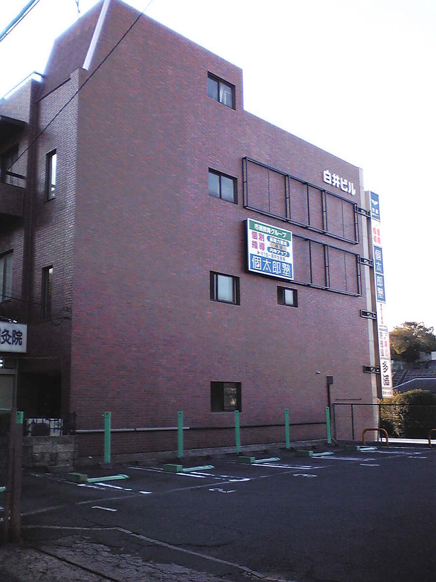 v20250427005210/fresh/building/J00100410776_1