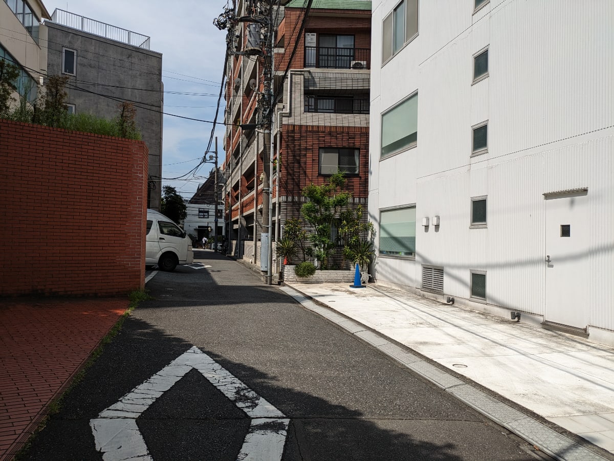 v20250427005210/fresh/building/J00100411685_8