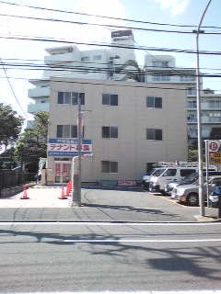 v20250427005210/fresh/building/J00100411758_1
