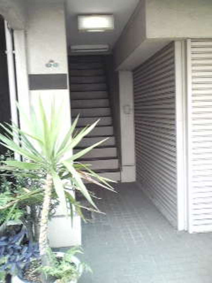v20250427005210/fresh/building/J00100411884_3