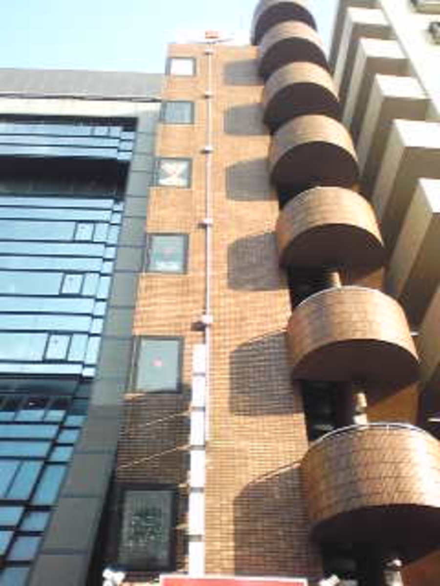 v20250427005210/fresh/building/J00100411949_1
