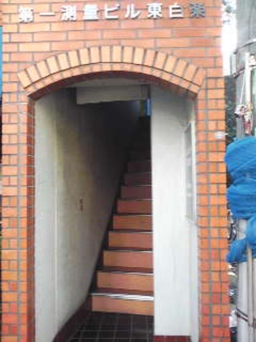 v20250427005210/fresh/building/J00100411953_3