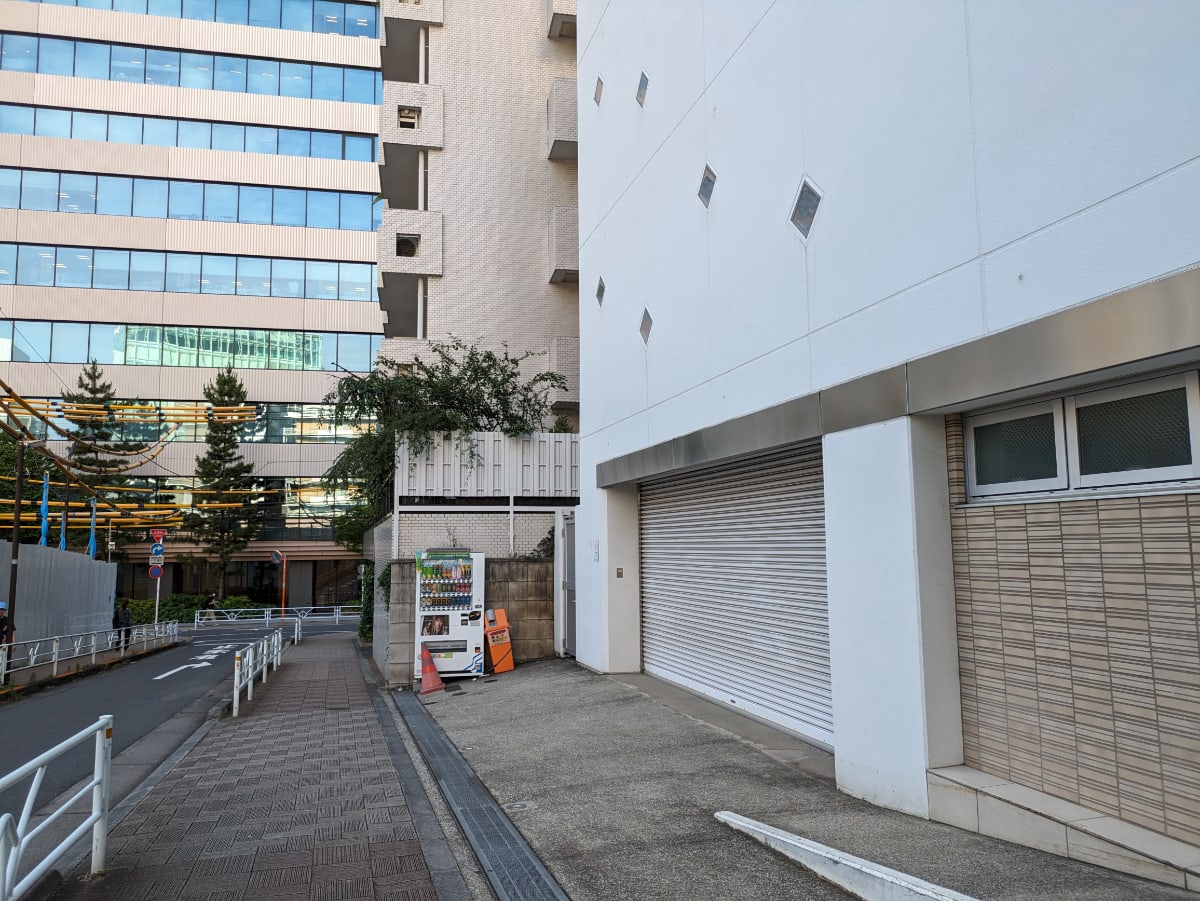 v20250427005210/fresh/building/J00100412192_13