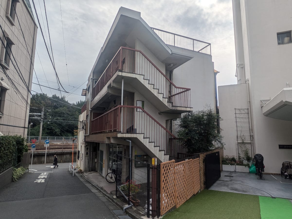 v20250427005511/fresh/building/J00100413498_6