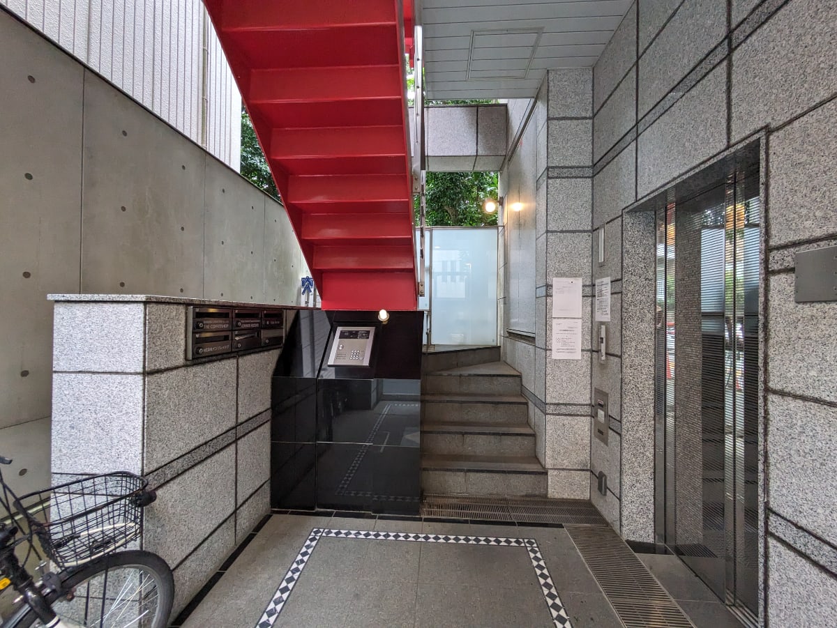 v20250427005511/fresh/building/J00100415296_9