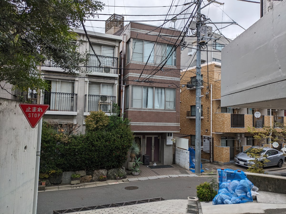 v20250427005511/fresh/building/J00100415957_9