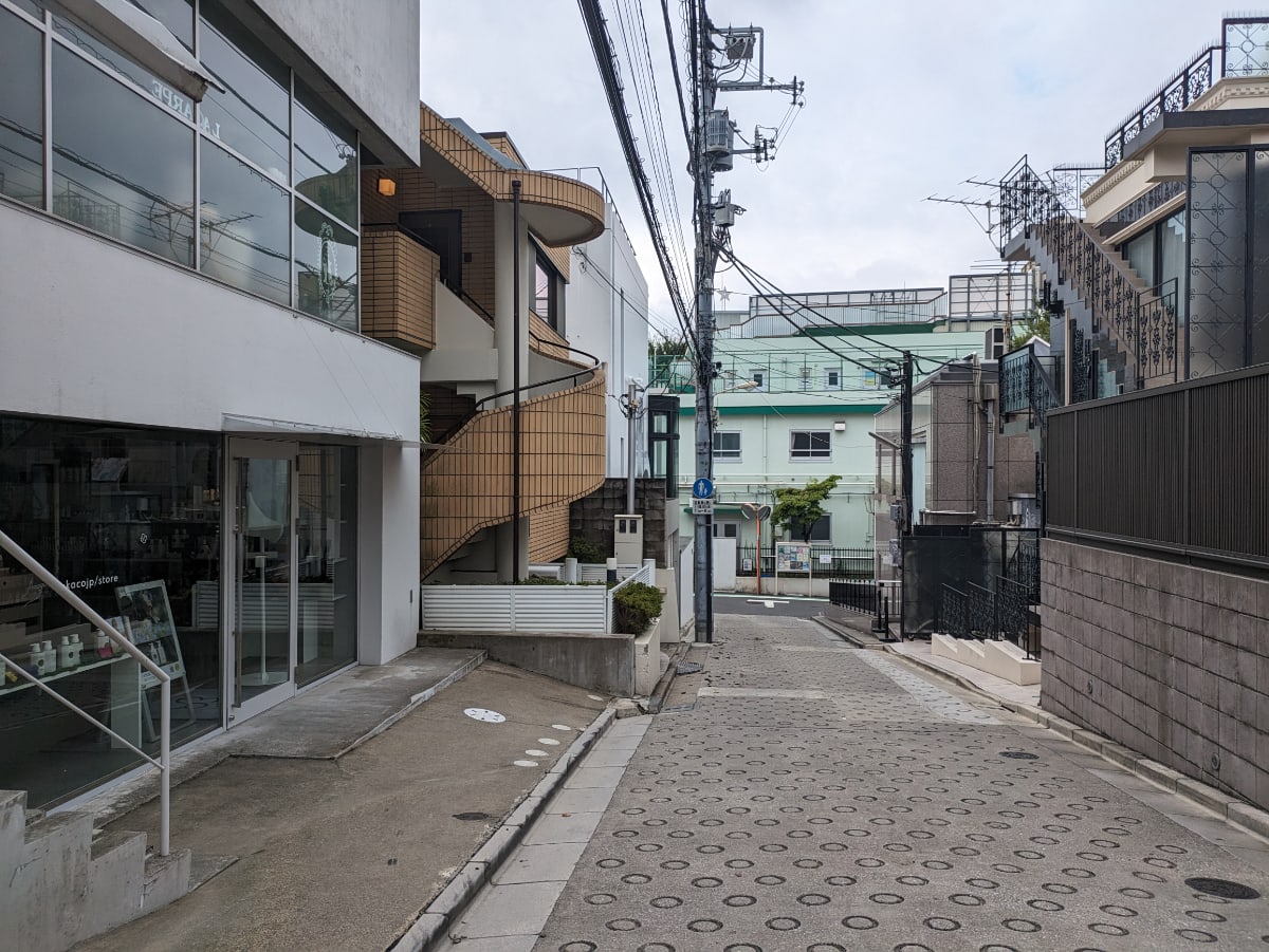 v20250427005511/fresh/building/J00100416256_2