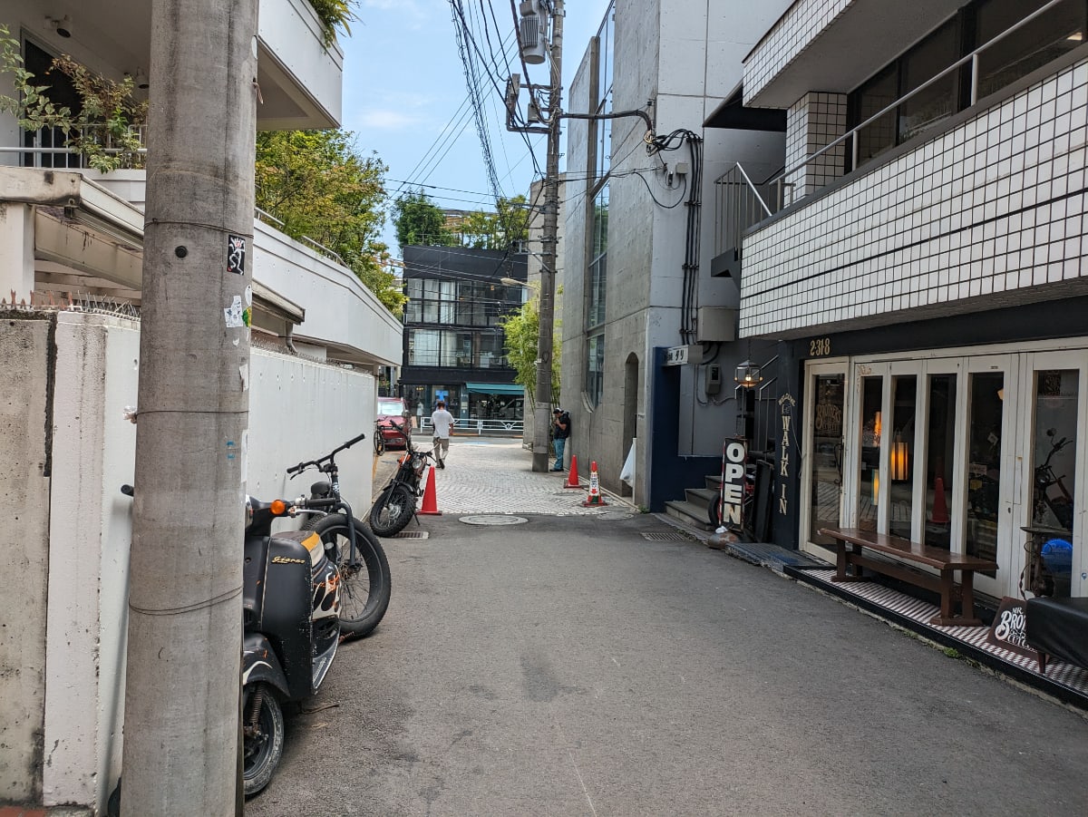 v20250427005820/fresh/building/J00100417425_9