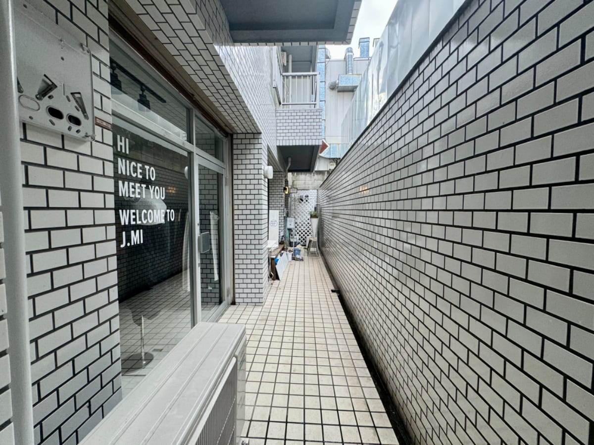 v20250427005820/fresh/building/J00100418157_9