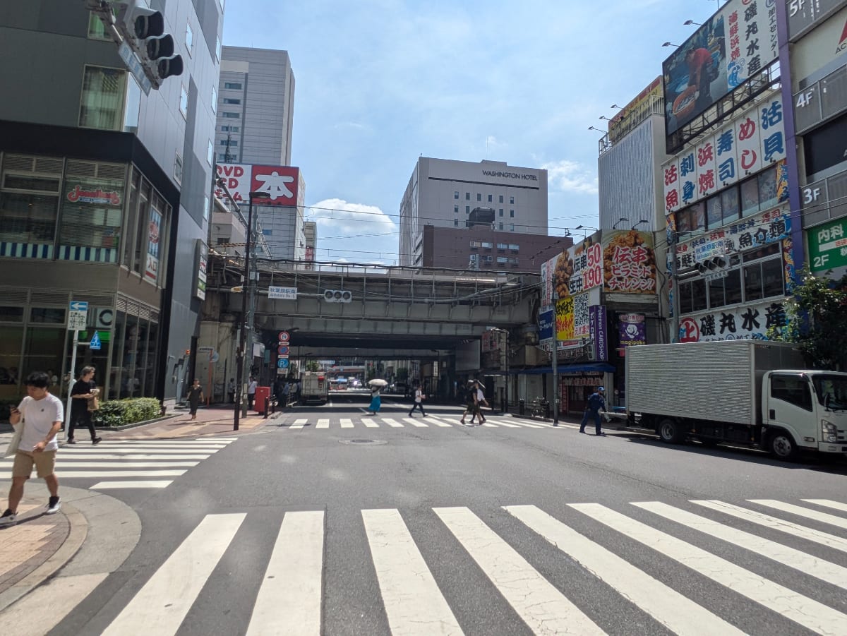 v20250427005820/fresh/building/J00100418297_2