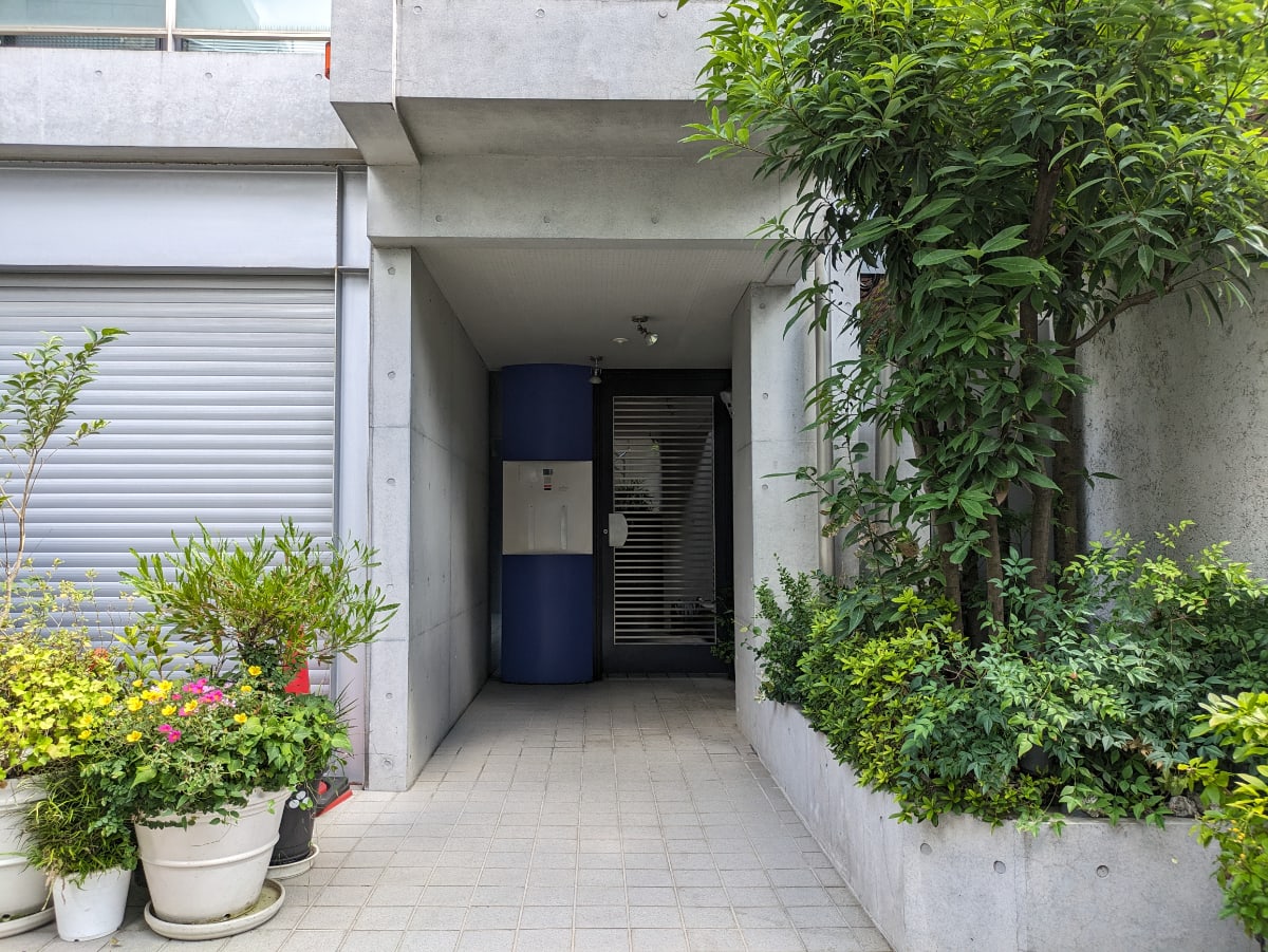 v20250427005820/fresh/building/J00100418618_3
